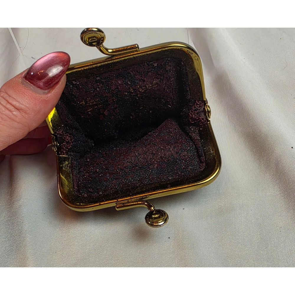 Vintage Etienne Aigner Burgundy Leather Kiss Lock Coin Purse 70s Gold Logo - Picture 6 of 6